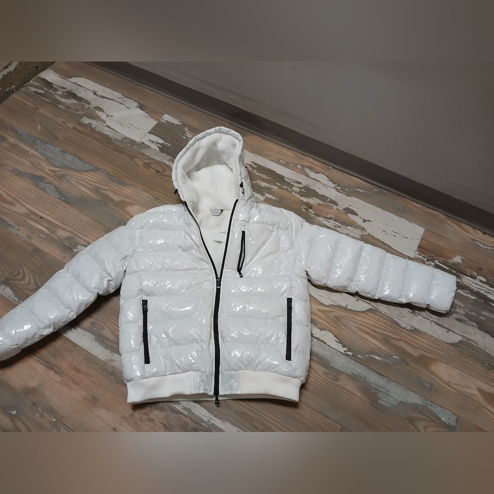 White Women's Parker